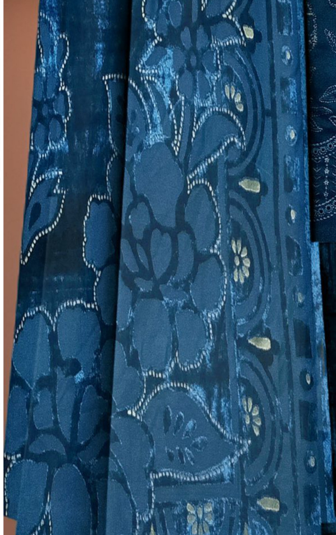 VELVET ROYAL by Naubahar - Embroidered Dhanak Suit with Palachi Shawl Unstitched 3 Piece - DNK - 01